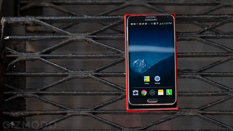 Illustration for article titled Nokia 1520 Review: A Burden in My Hand